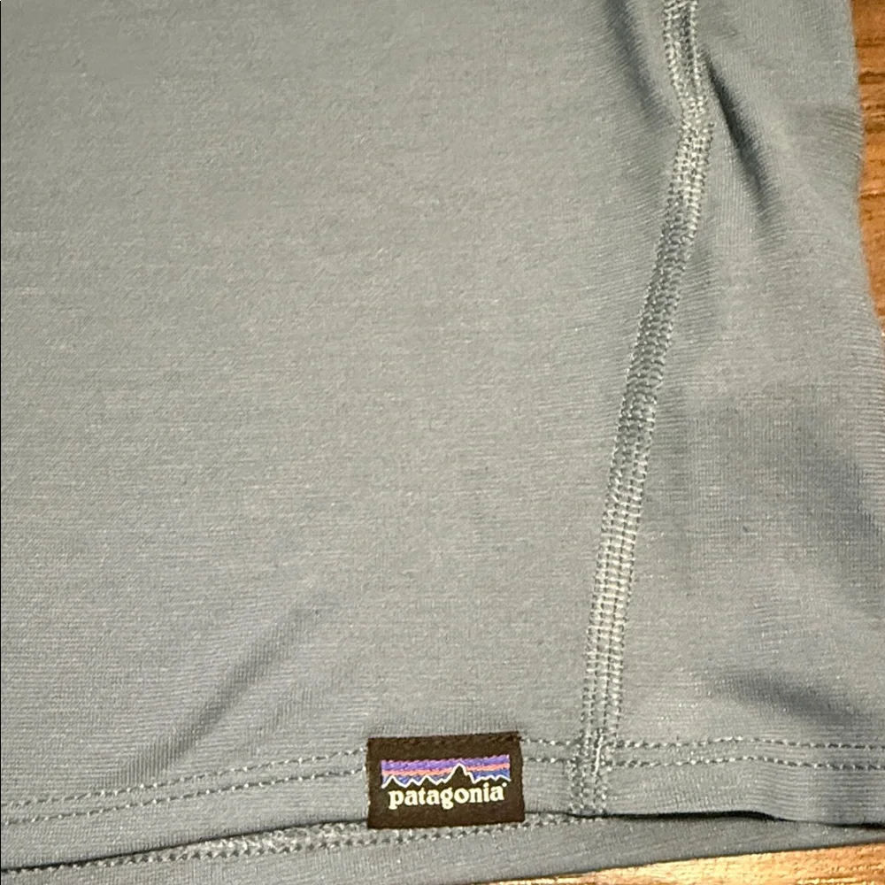 Patagonia Men's Light Blue Crewneck Sweater